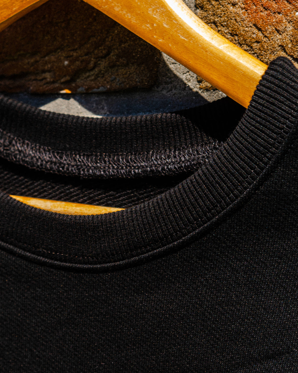 CREWNECK “BASIC” BLACK
