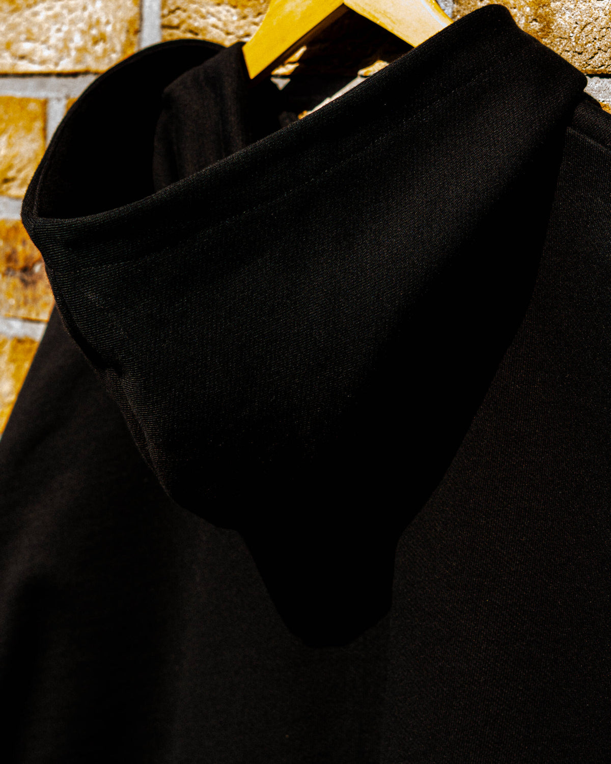 HOODIE “BASIC” BLACK