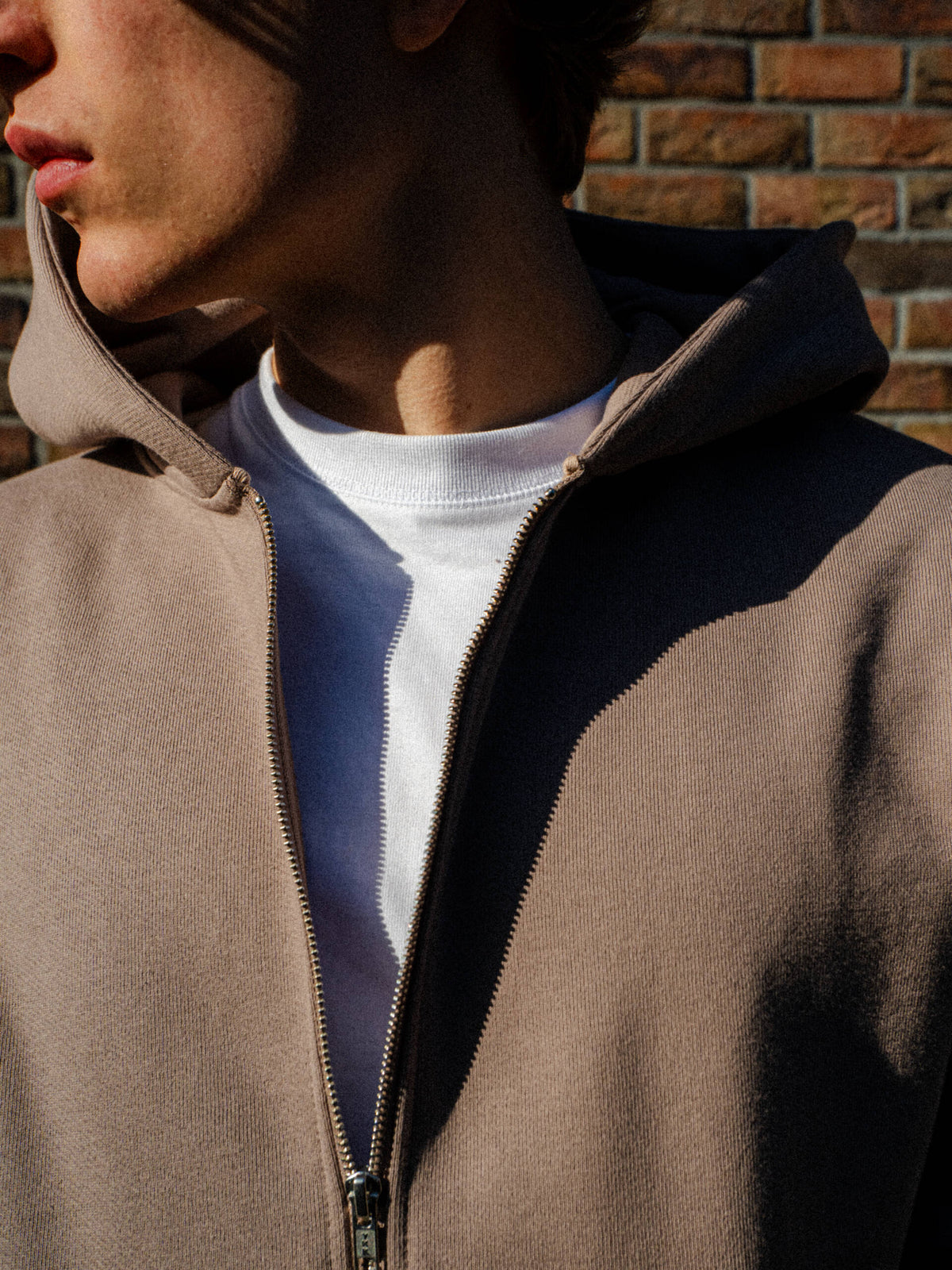 ZIP HOODIE SOFT MOCHA